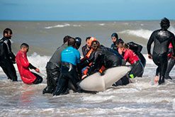 El PARQUE MARINO DE GRUPO DOLPHIN EN ARGENTINA, ATENDIÓ UN VARAMIENTO MASIVO DE ORCAS