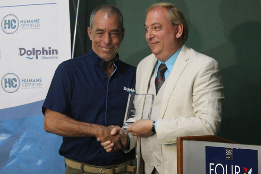 DOLPHIN DISCOVERY LOGRA OBTENER CERTIFICACIÕN POR BIENESTAR ANIMAL