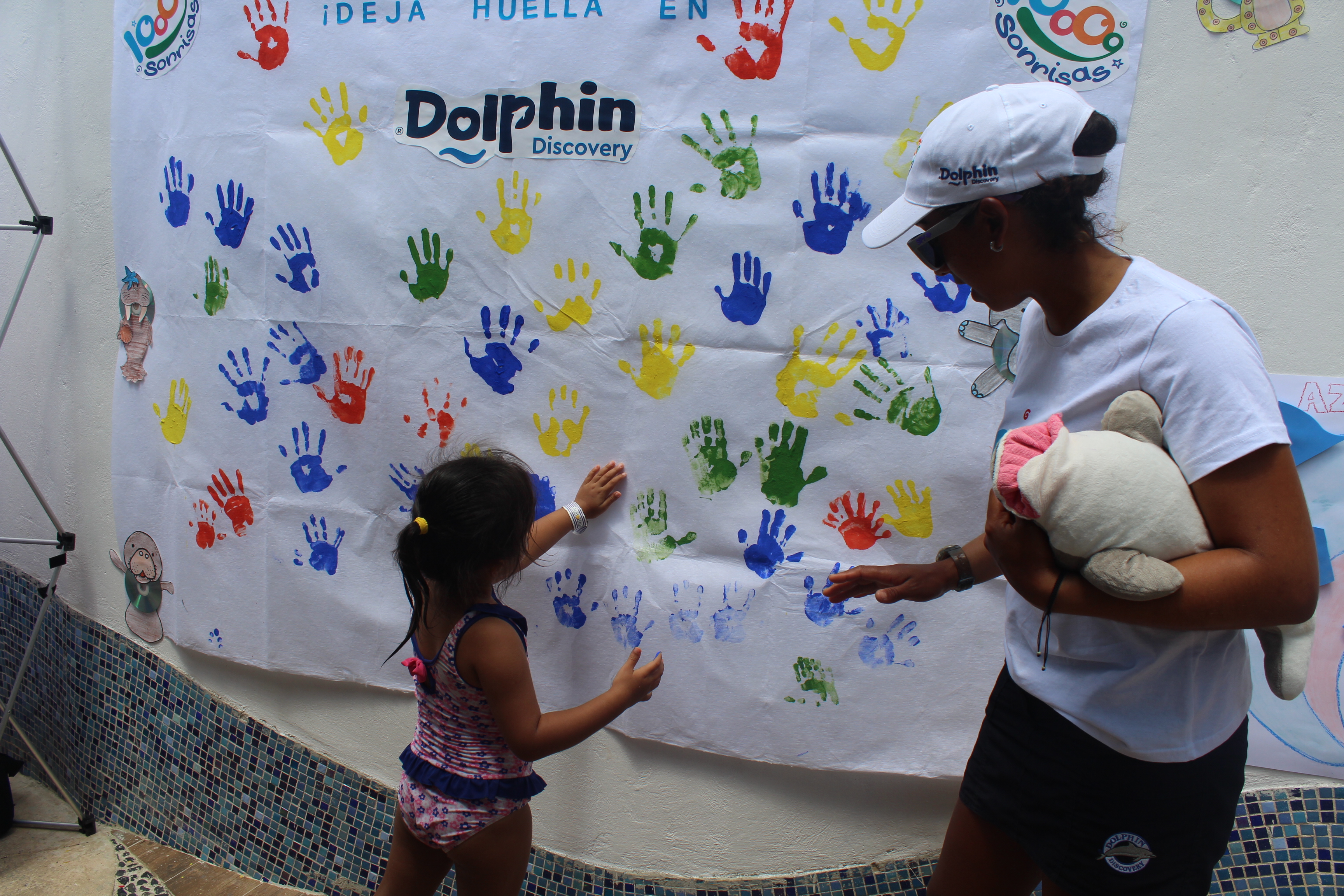 FUNDACIÕN DOLPHIN DISCOVERY FIRMÕ CONVENIO CON ASOCIACIONES BENEFICIADAS