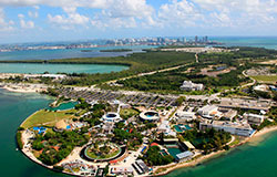 THE DOLPHIN COMPANY DA LA BIENVENIDA A MIAMI SEAQUARIUM A SU FAMILIA DE PARQUES